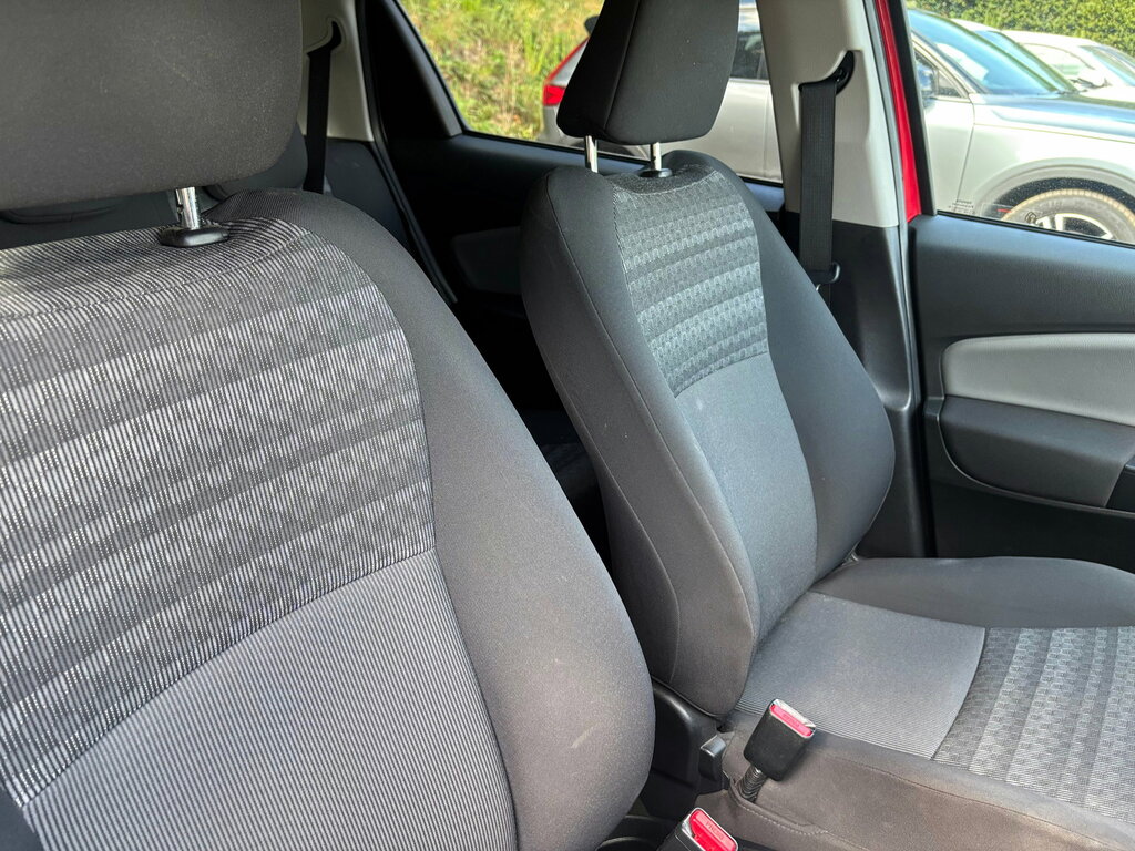 Toyota Yaris Blue #16