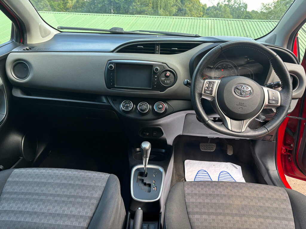 Toyota Yaris Blue #15
