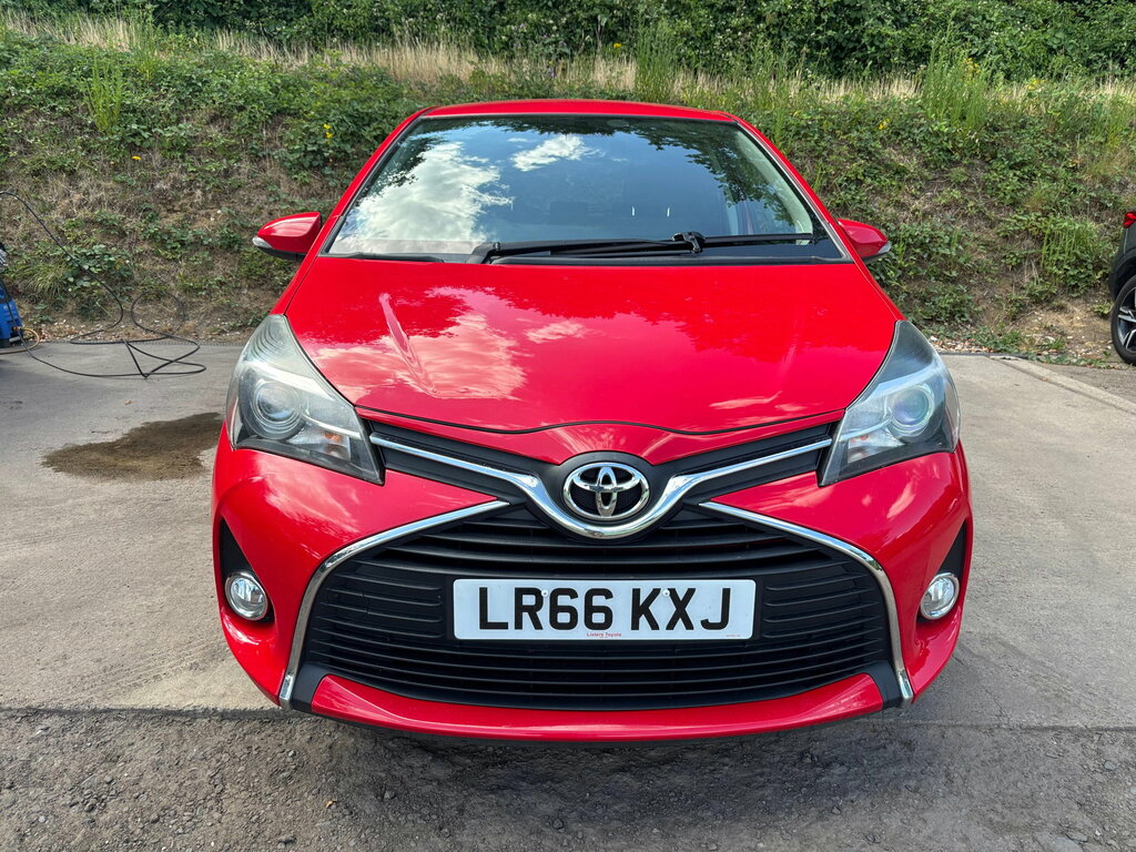 Toyota Yaris 1.33 Dual Vvt-i Icon Hatchback Multidri Red #2