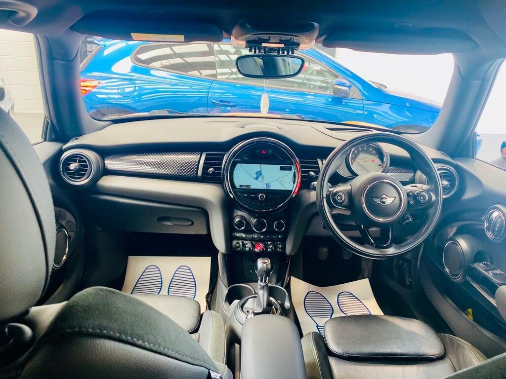 Mini Hatch 1.5 Cooper D 114 Bhp White #11