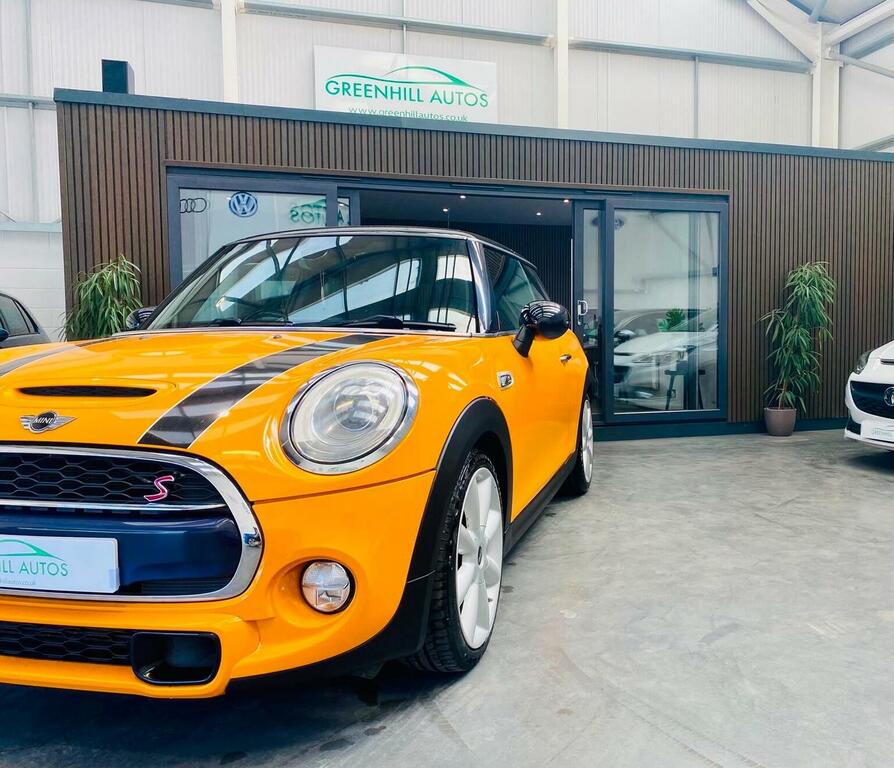 Mini Hatch 1.5 Cooper D 114 Bhp White #17