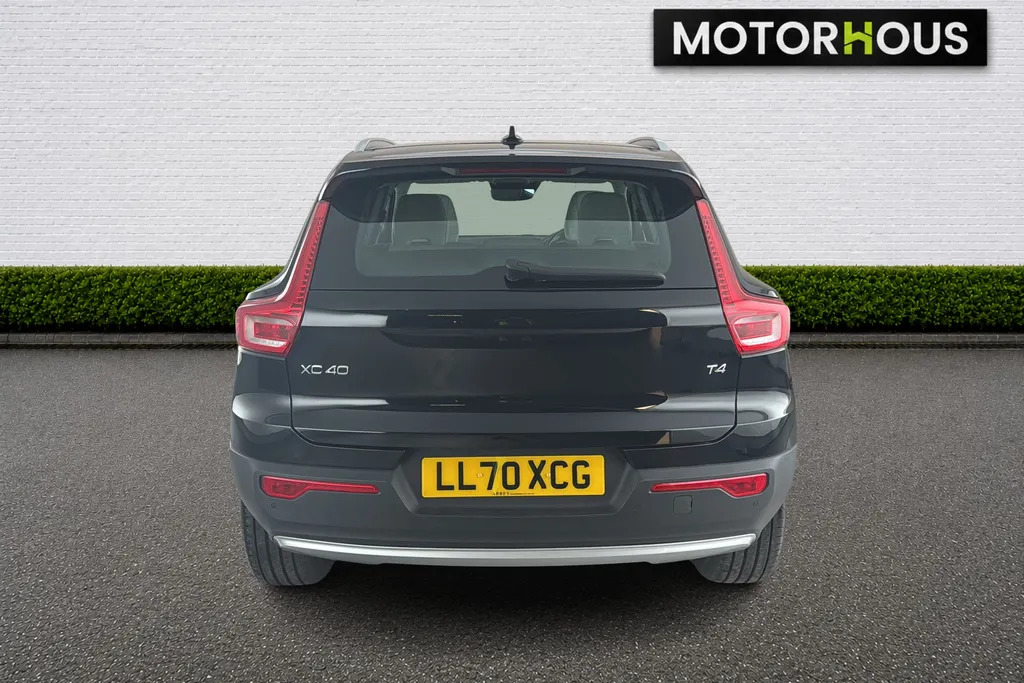 Volvo XC40 Estate 2.0 B4p Inscription Pro Black #6