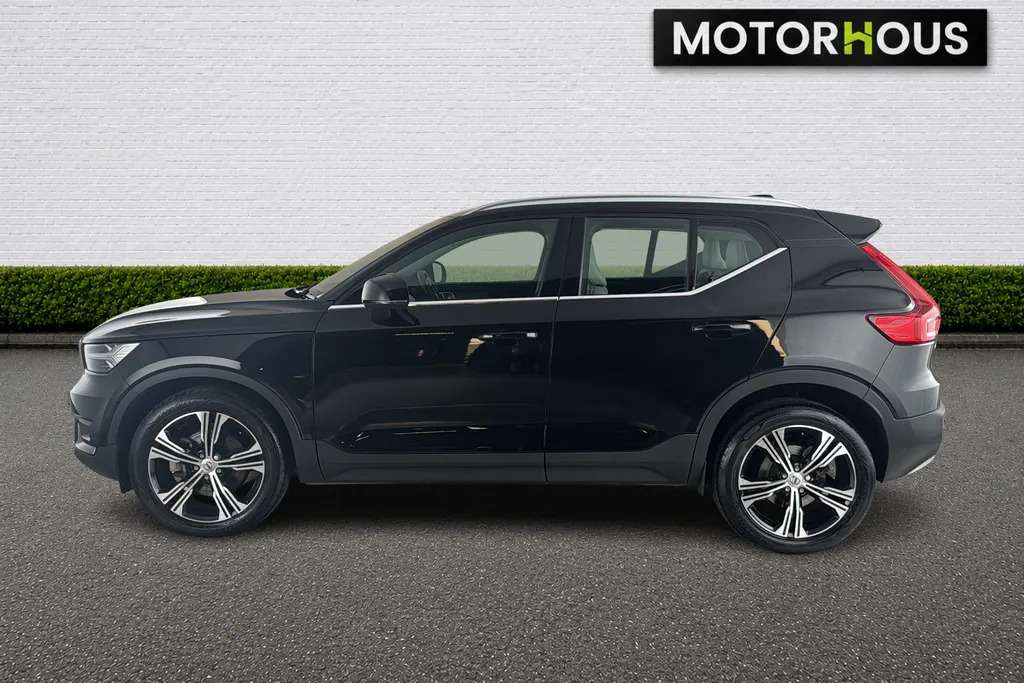 Volvo XC40 Estate 2.0 B4p Inscription Pro Black #4