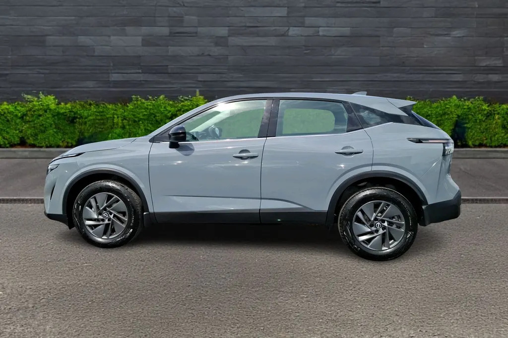 Nissan Qashqai 1.3 Dig-t Mh Acenta Premium 5 DL75VOT Grey #4