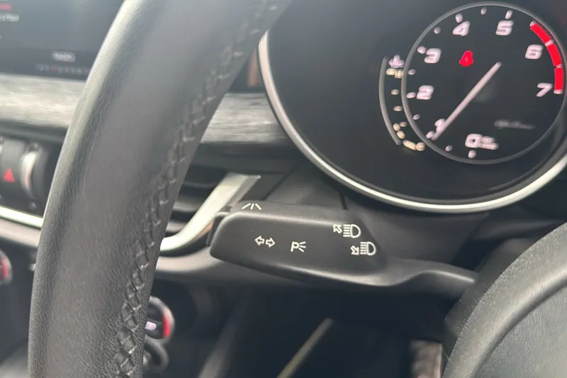 Alfa Romeo Stelvio 2.9 V6 Biturbo 510 Quadrifoglio Red #35
