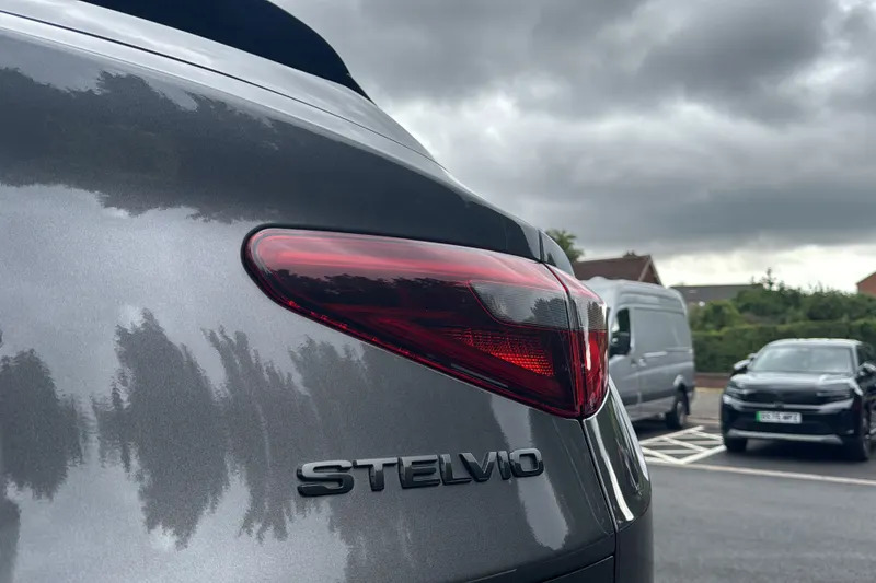 Alfa Romeo Stelvio 2.9 V6 Biturbo 510 Quadrifoglio Red #13