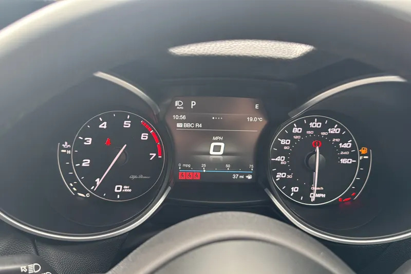 Alfa Romeo Stelvio 2.9 V6 Biturbo 510 Quadrifoglio Red #37