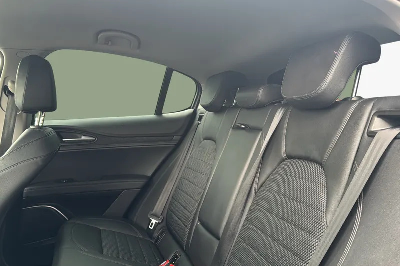 Alfa Romeo Stelvio 2.9 V6 Biturbo 510 Quadrifoglio Red #26