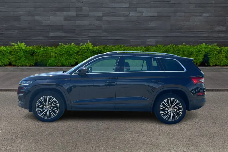 Skoda Kodiaq 1.5 Tsi Se L Executive Dsg DS72HTG Black #4