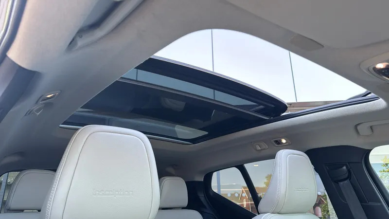 Volvo XC40 Volvo Estate 1.5 T3 163 R Design Geartronic Silver #59