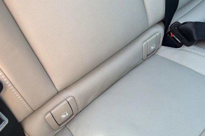 Volvo XC40 Volvo Estate 1.5 T3 163 R Design Geartronic Silver #29