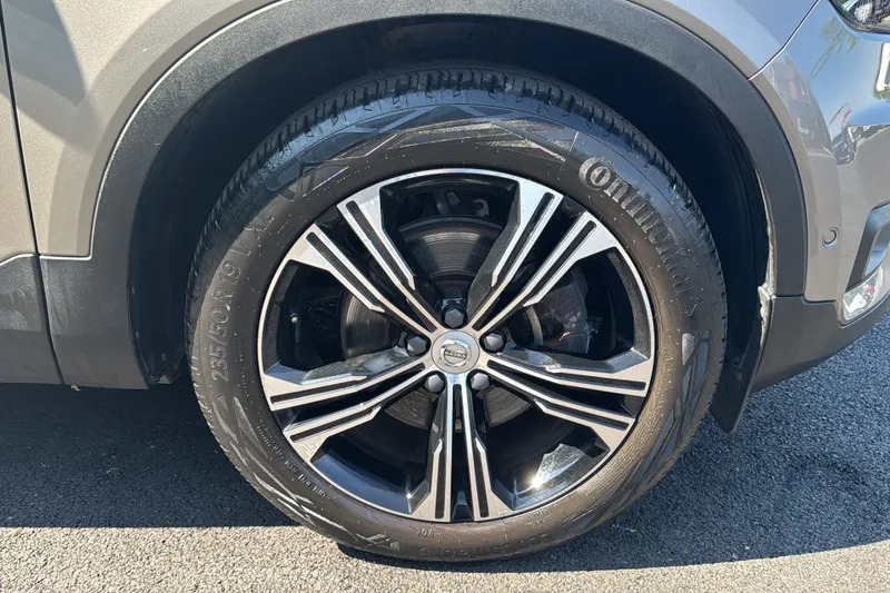 Volvo XC40 Volvo Estate 1.5 T3 163 R Design Geartronic Silver #16