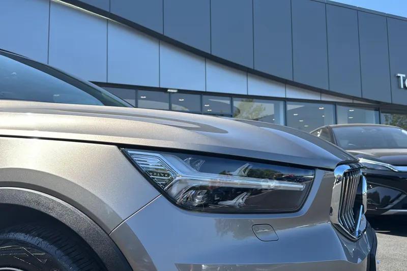 Volvo XC40 Volvo Estate 1.5 T3 163 R Design Geartronic Silver #9