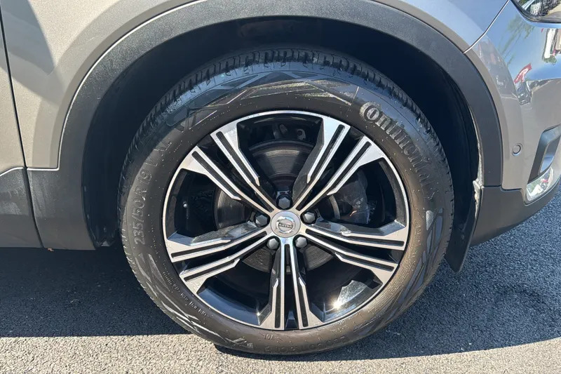 Volvo XC40 Volvo Estate 1.5 T3 163 R Design Geartronic Silver #17