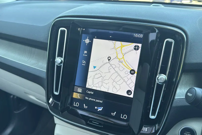Volvo XC40 Volvo Estate 1.5 T3 163 R Design Geartronic Silver #38