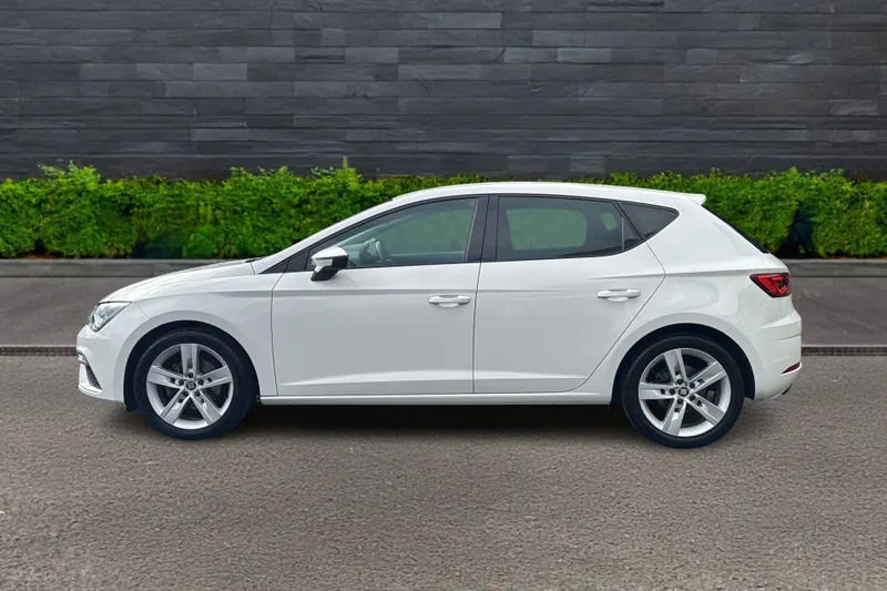 Seat Leon 1.4 Tsi 125 Fr Technology NA67TNJ White #4