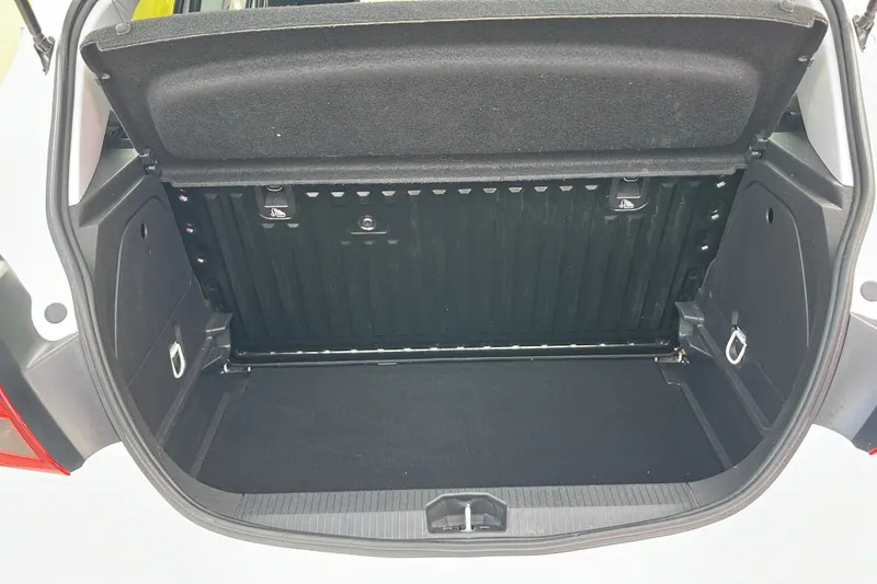 Vauxhall Corsa 1.4 Griffin White #44