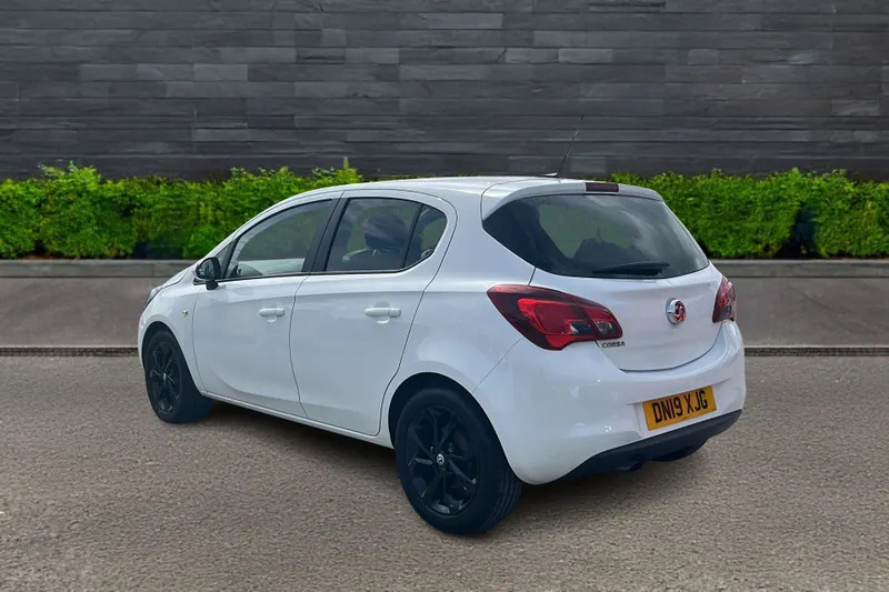 Vauxhall Corsa 1.4 75 Griffin White #5