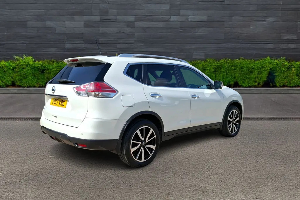 Nissan X-Trail 1.6L N-vision Red #7