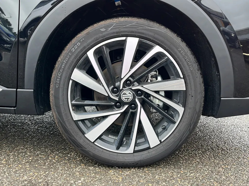 MG ZS 1.5 Hybrid Trophy Black #4