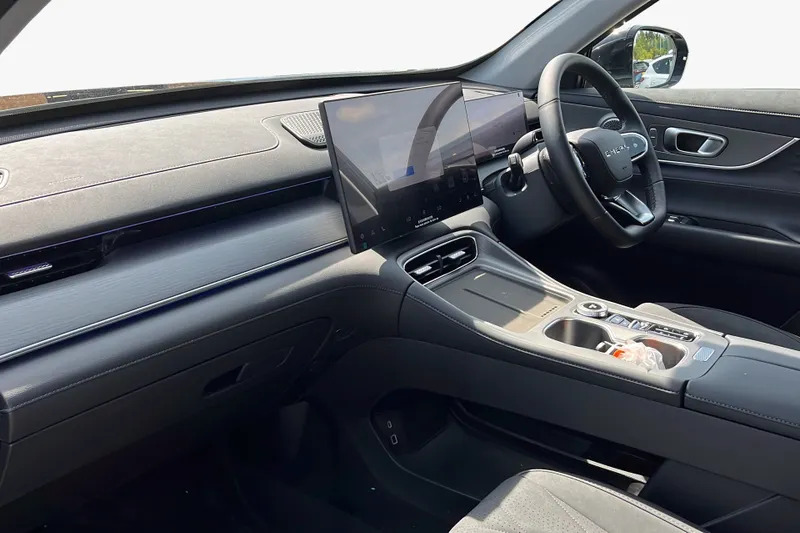 Chery Tiggo 8 1.5T Phev Aspire Dht Black #23