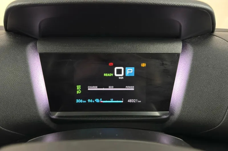 Citroen e-C4 50Kwh E-series 7.4Kw Charger Black #11