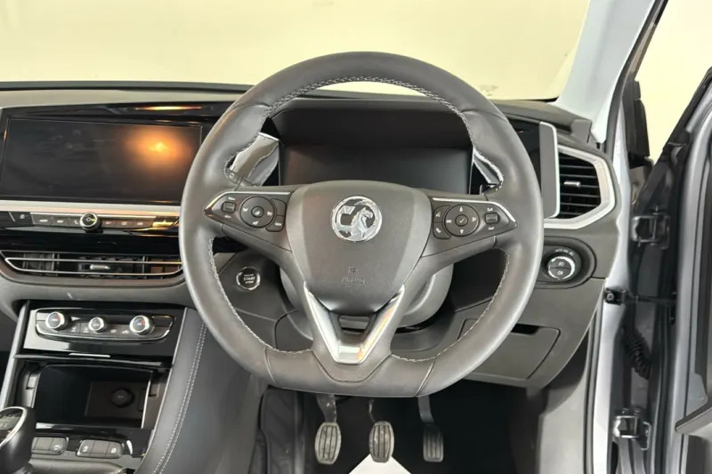 Vauxhall Grandland Ultimate Black #7
