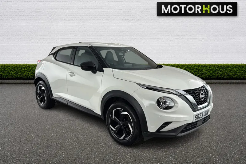 Nissan Juke Hatchback 1.0 Dig-t 114 N-conn White