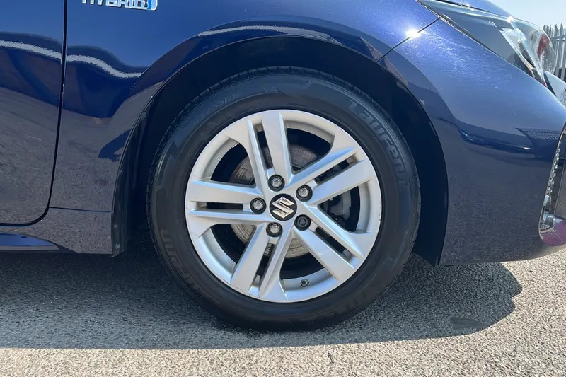 Suzuki Swace 1.8L Sz-t 97 Bhp Silver #16