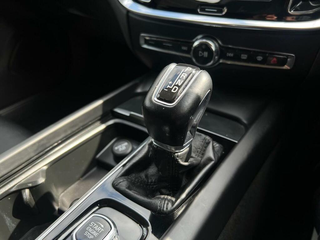 Volvo V60 D4 Inscription Pro Black #43
