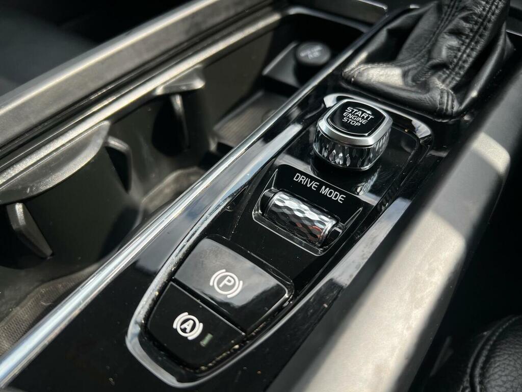 Volvo V60 D4 Inscription Pro Black #44
