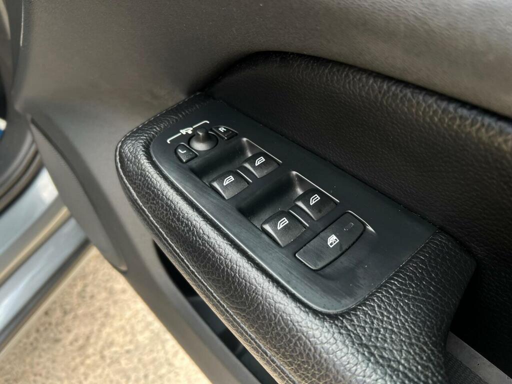 Volvo V60 D4 Inscription Pro Black #40