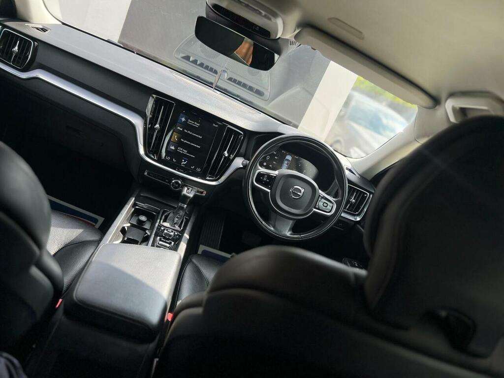 Volvo V60 D4 Inscription Pro Black #32
