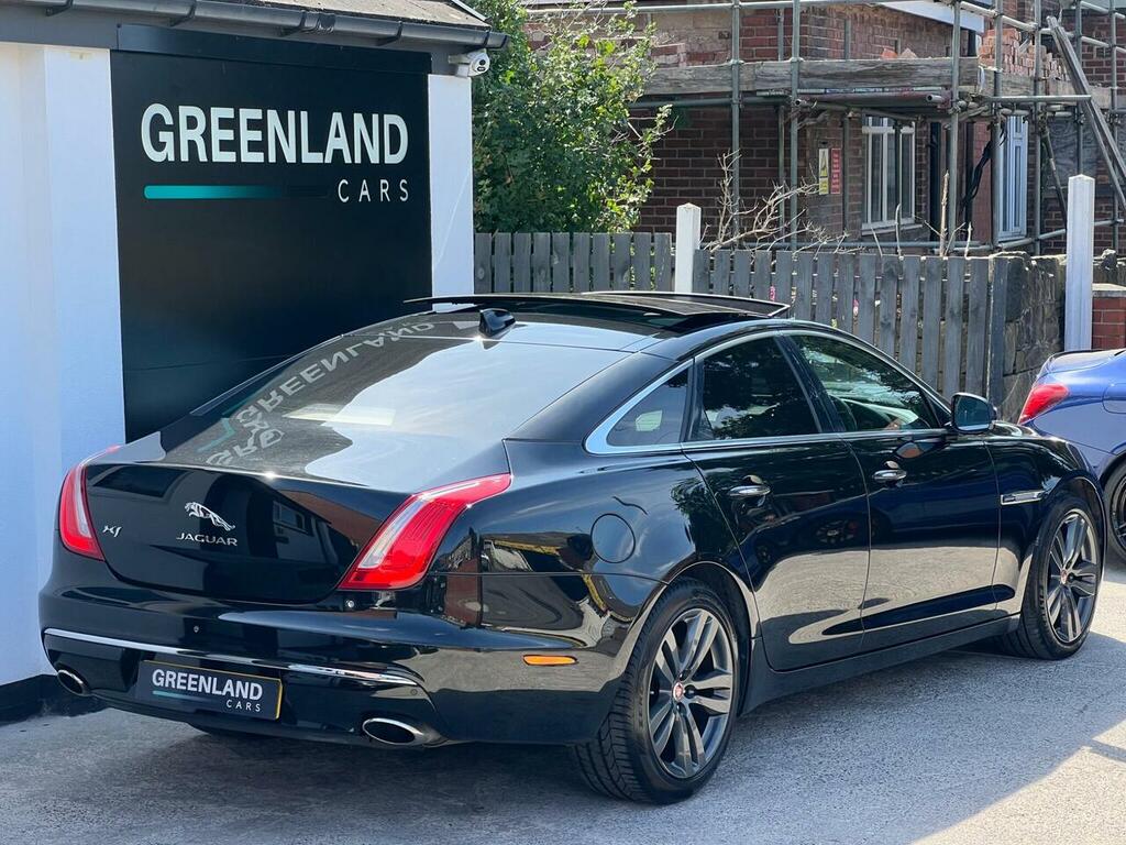 Jaguar XJ Saloon #2