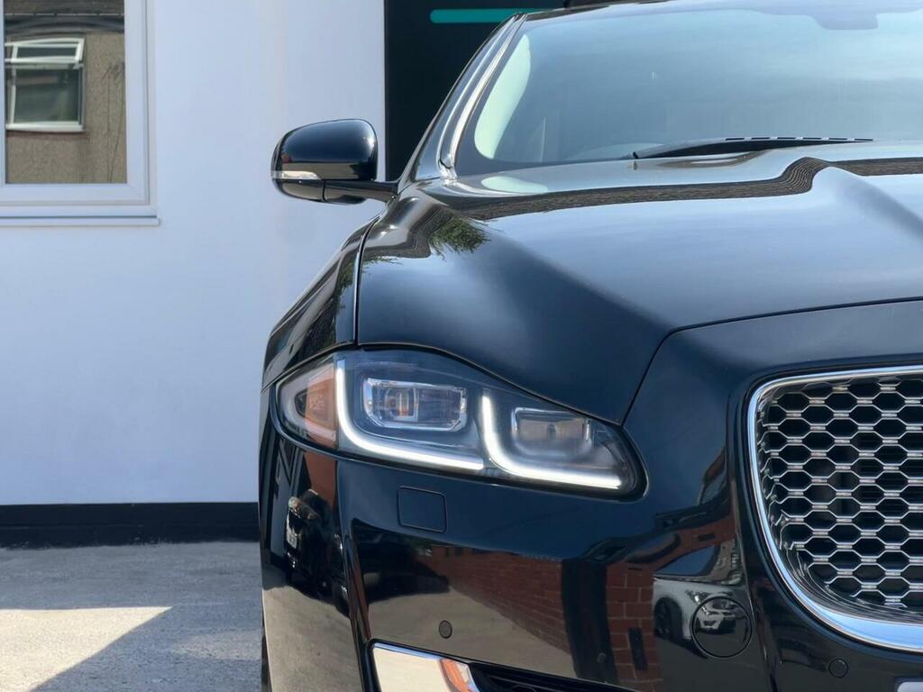 Jaguar XJ Xj Portfolio V6 D Grey #24