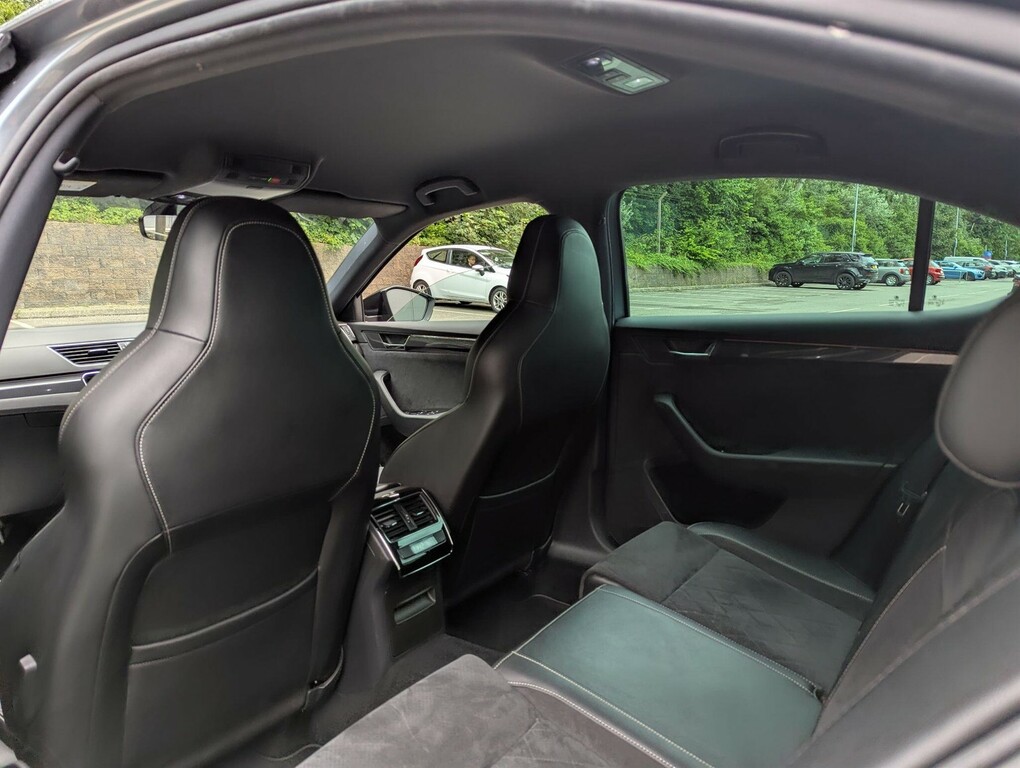 Skoda Superb 2.0 Tsi 280 Laurin Klement 4X4 Dsg Black #26