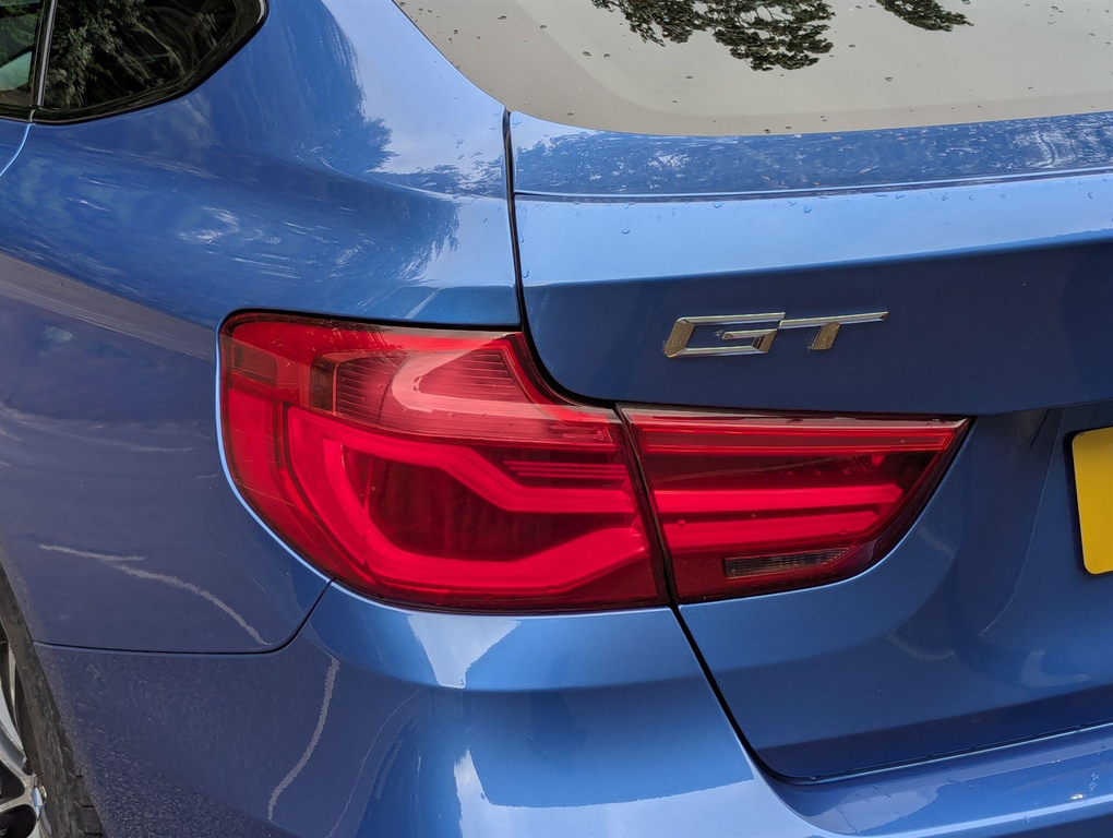 BMW 3 Series 2.0 320D Sport Touring Euro 6 Ss Black #38