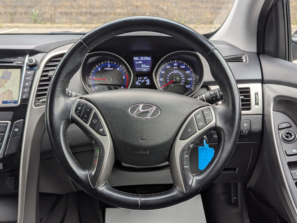 Hyundai I30 1.6 Crdi Blue Drive Premium Tourer Dct Euro 6 Ss Silver #14