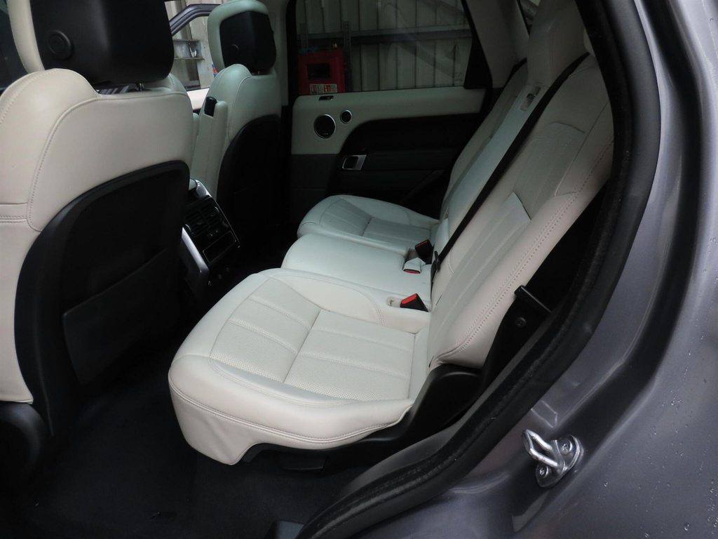 Land Rover Range Rover Sport 5.0 P575 Sc Svr Black #10