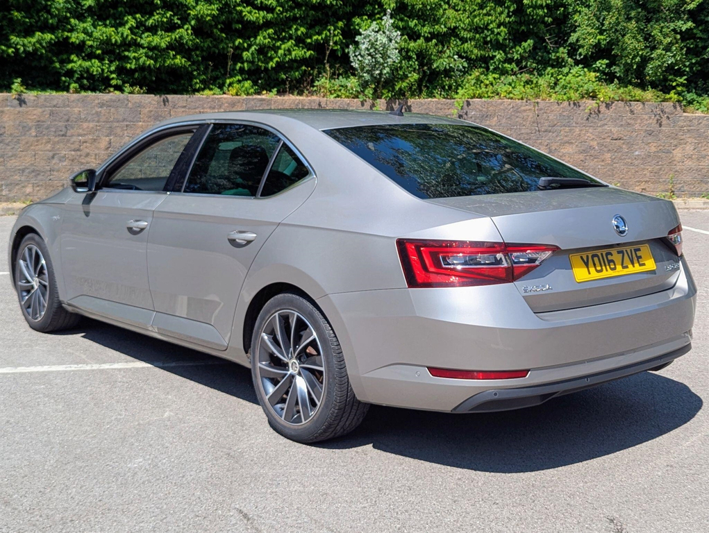 Skoda Superb 2.0 Tdi Laurin Klement Dsg 6Spd Euro 6 Ss  #2