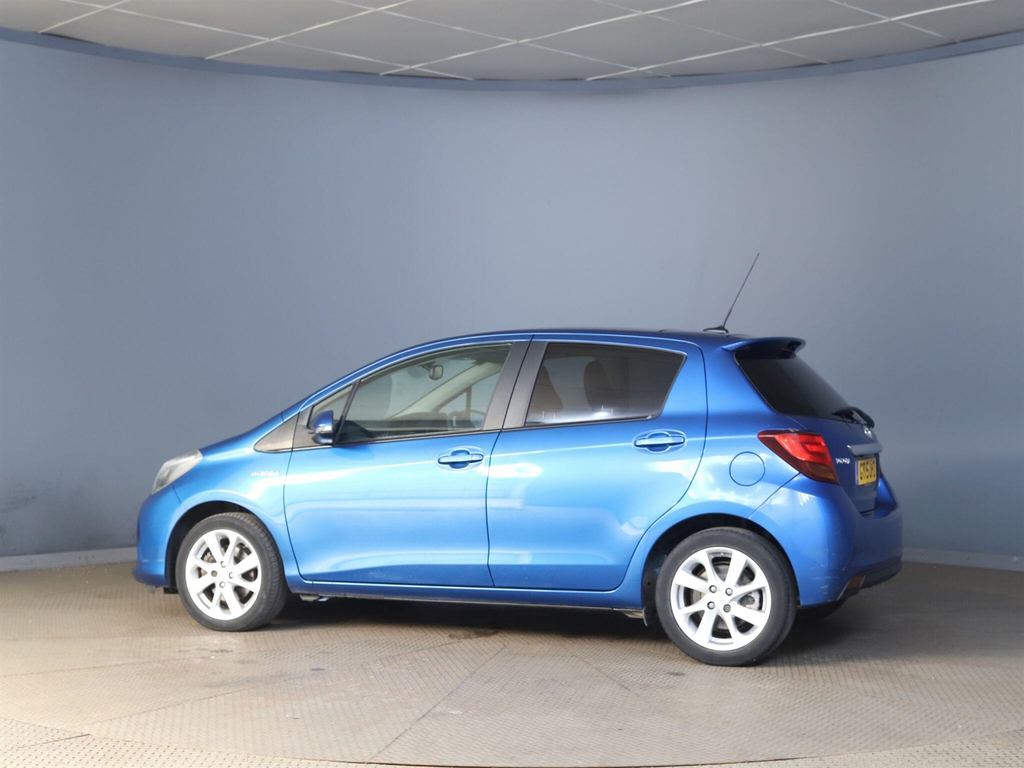 Toyota Yaris 1.5 Vvt-h Excel E-cvt Euro 6 15In Alloy  #3