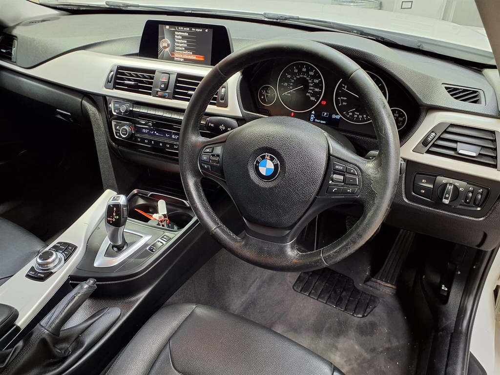 BMW 3 Series White #4