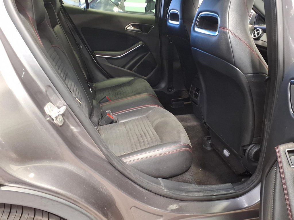 Mercedes-Benz GLA Class Gla 200 D Se Grey #7