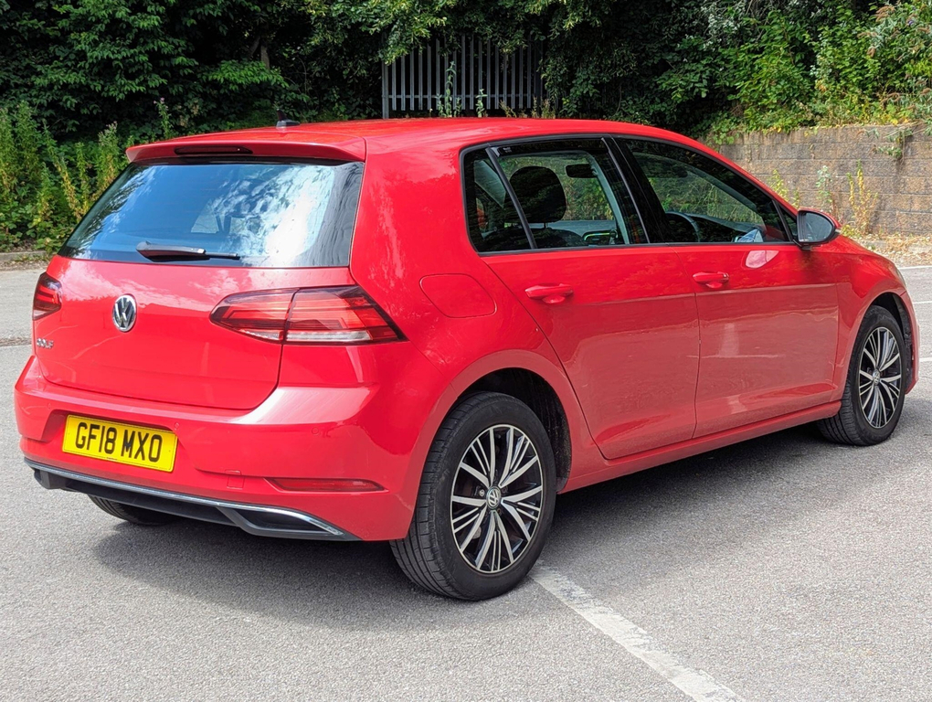 Volkswagen Golf 1.6 Tdi Se Euro 6 Ss Red #3