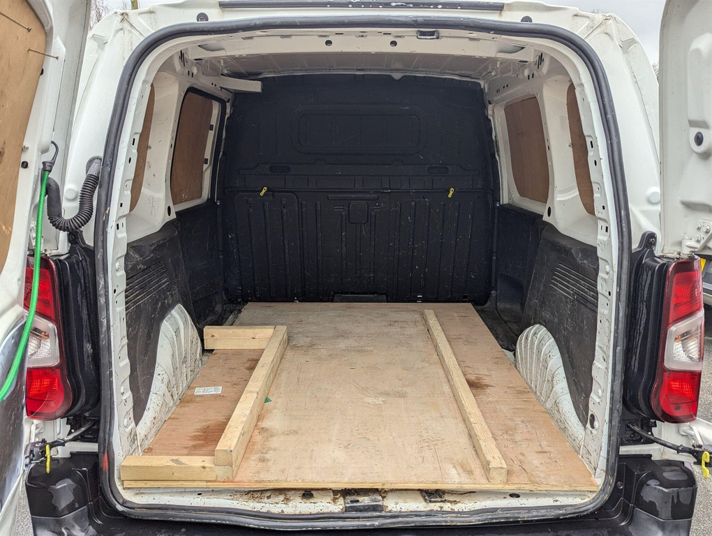Citroen Berlingo Mpv White #9