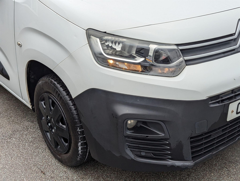 Citroen Berlingo Mpv White #16