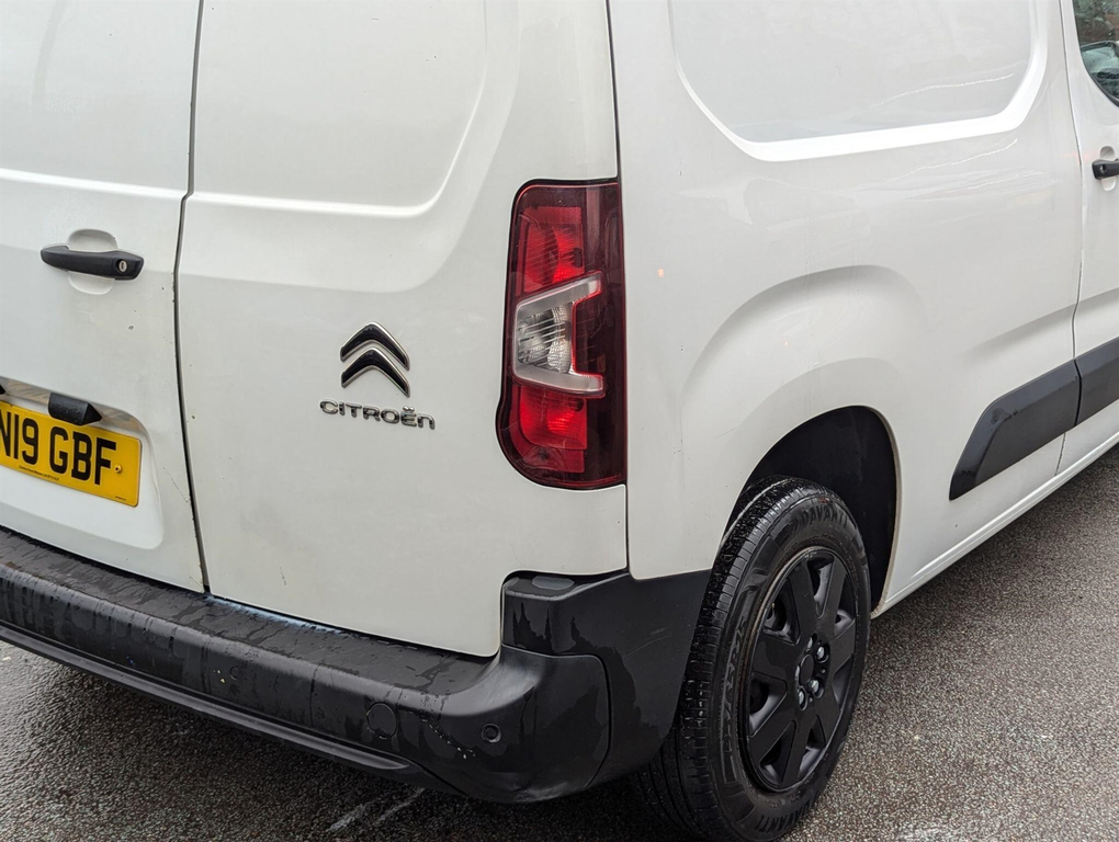 Citroen Berlingo Mpv White #11