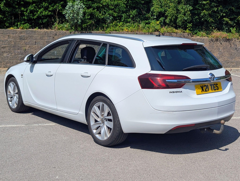 Vauxhall Insignia 2.0 Cdti Ecoflex Sri Sports Tourer Euro 5 Ss White #2