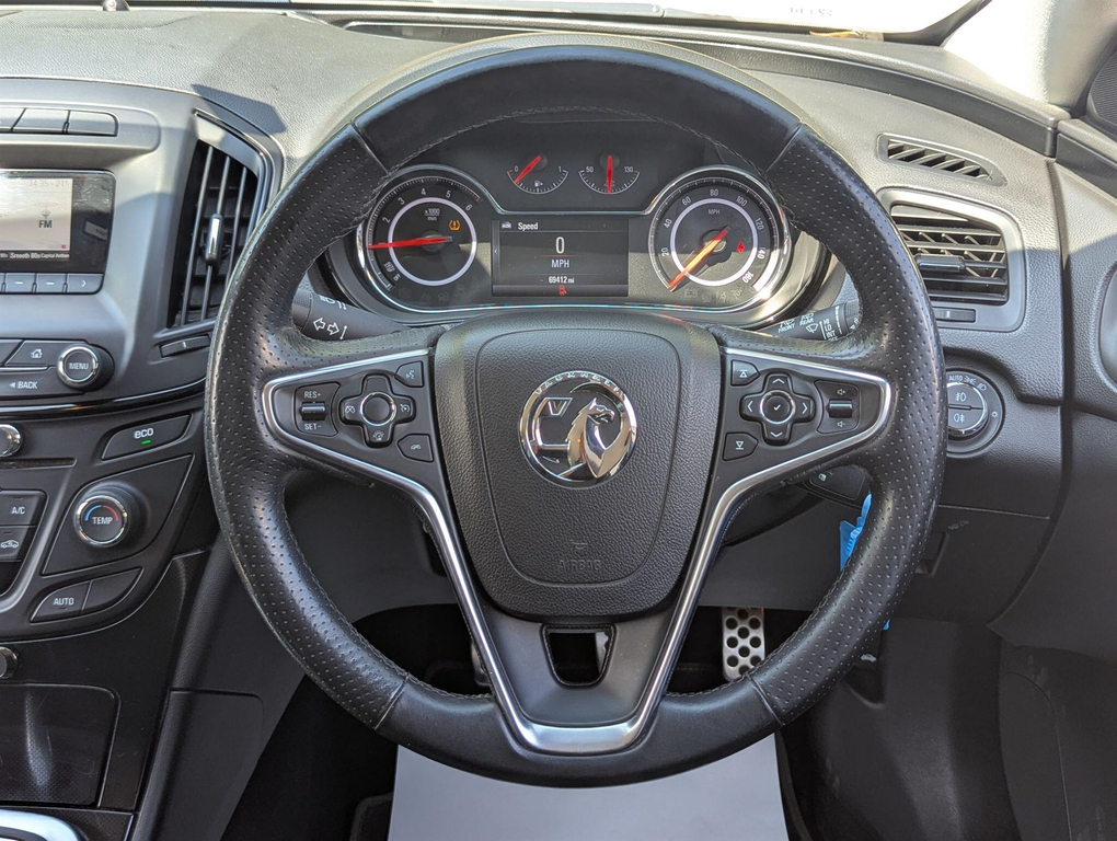 Vauxhall Insignia Hatchback 1.8 Sri #13