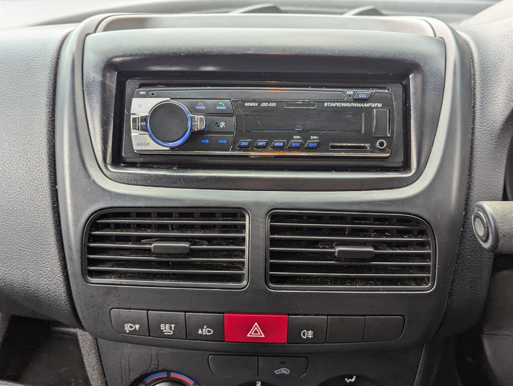 Vauxhall Combo L2h1 2300 Cdti 5 Seater Crewvan Silver White #8